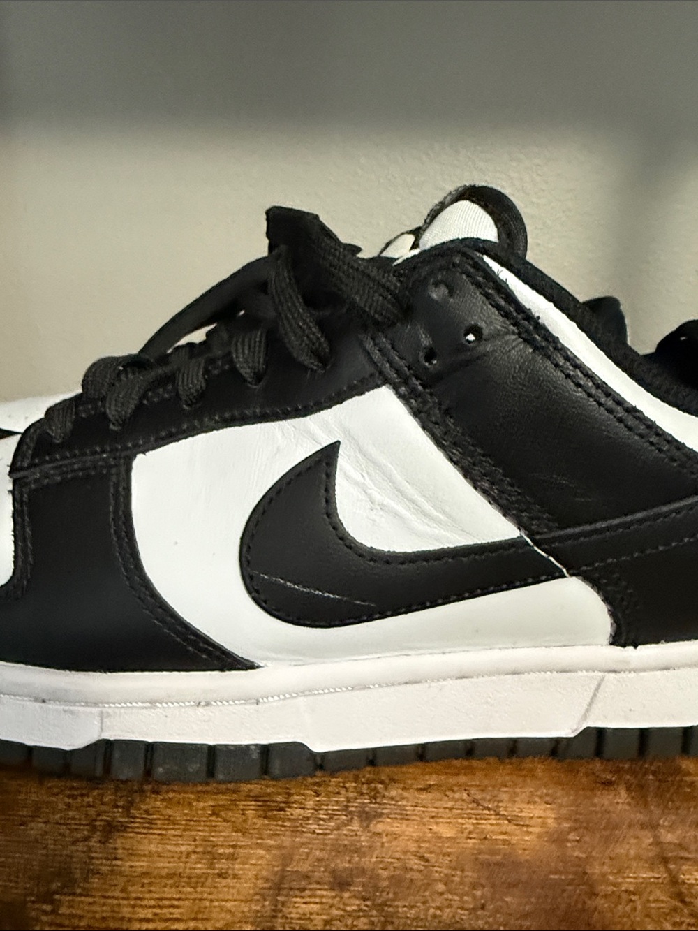 Nike Black and White Low-Top Skate Sneakers - Picture 14 of 14